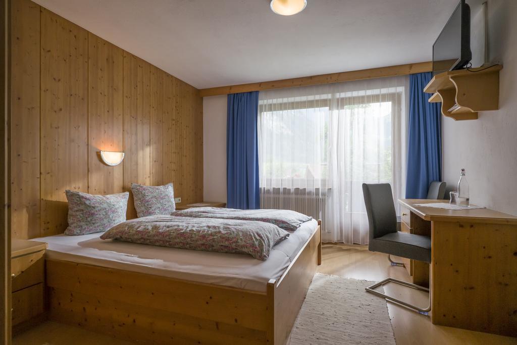 Gaestehaus Pendl Mayrhofen Bagian luar foto